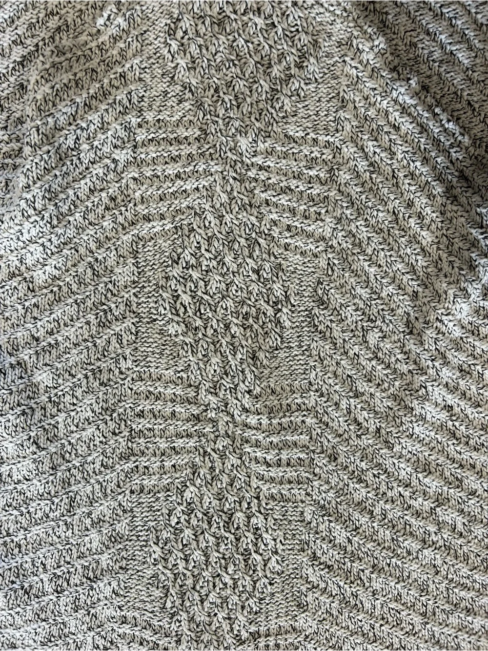 Roots Grey Knit Poncho - Picture 3 of 3